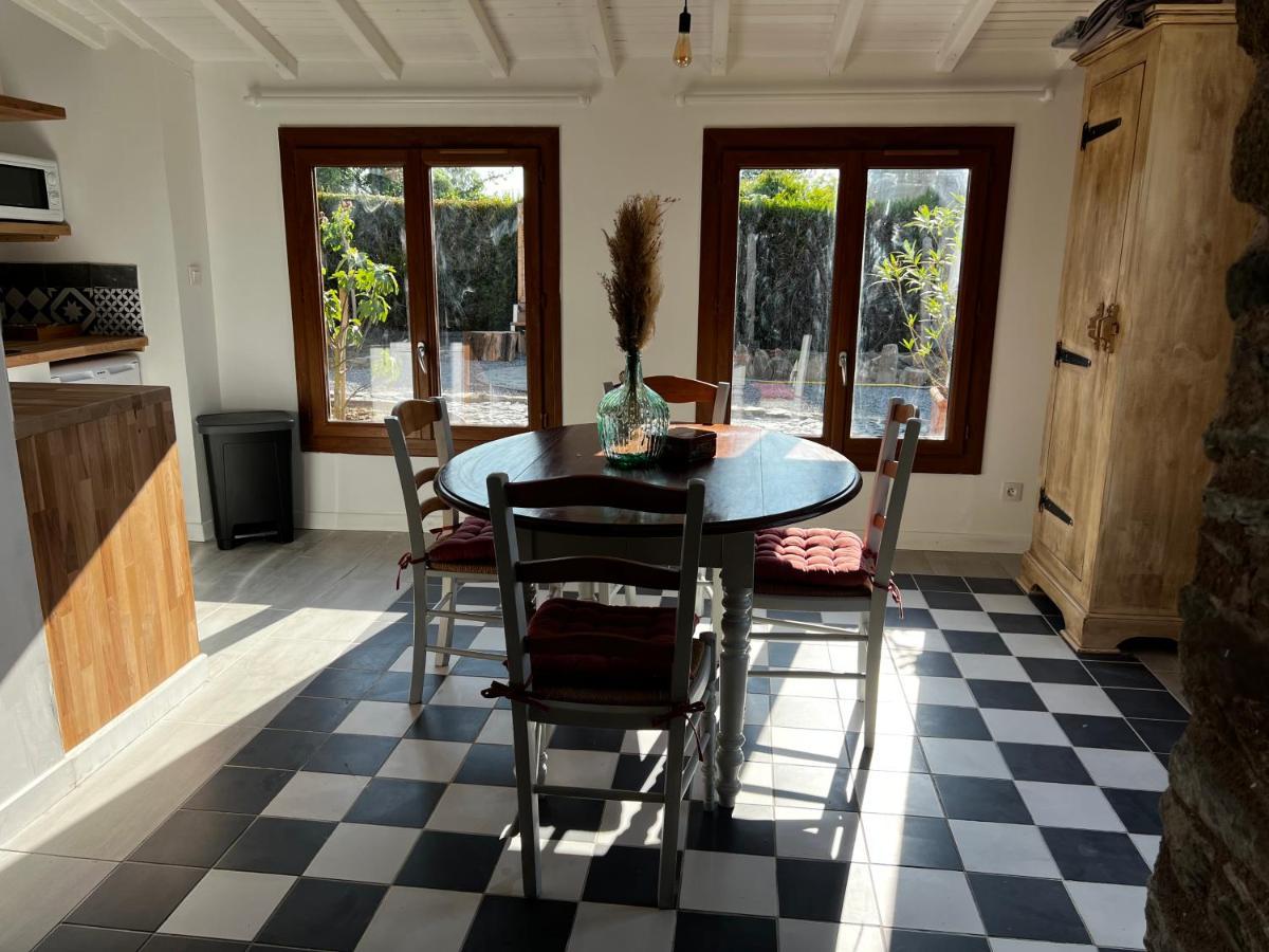 Domaine De La Ville Cherel, Maison A Colombage Pontorson Dış mekan fotoğraf